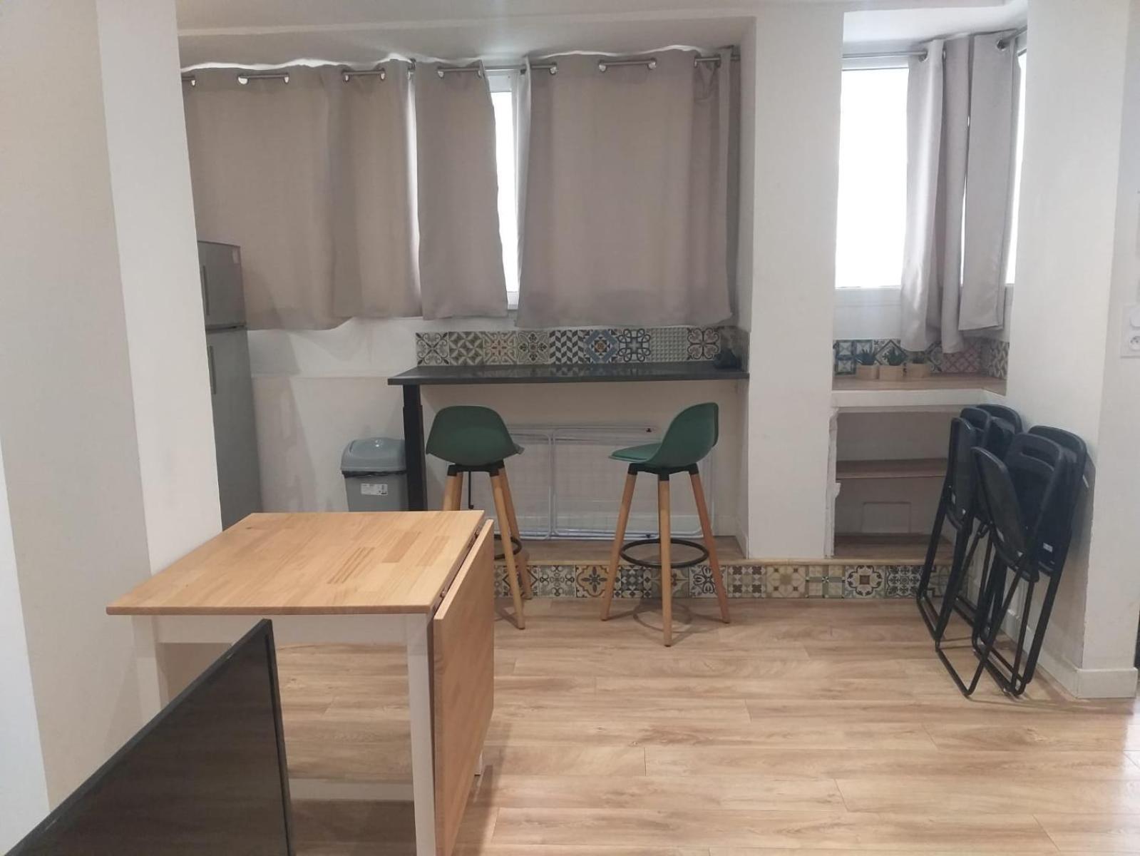 Le Refuge Urbain - Port A 2 Pas & Animaux Acceptes Apartment Toulon Exterior photo