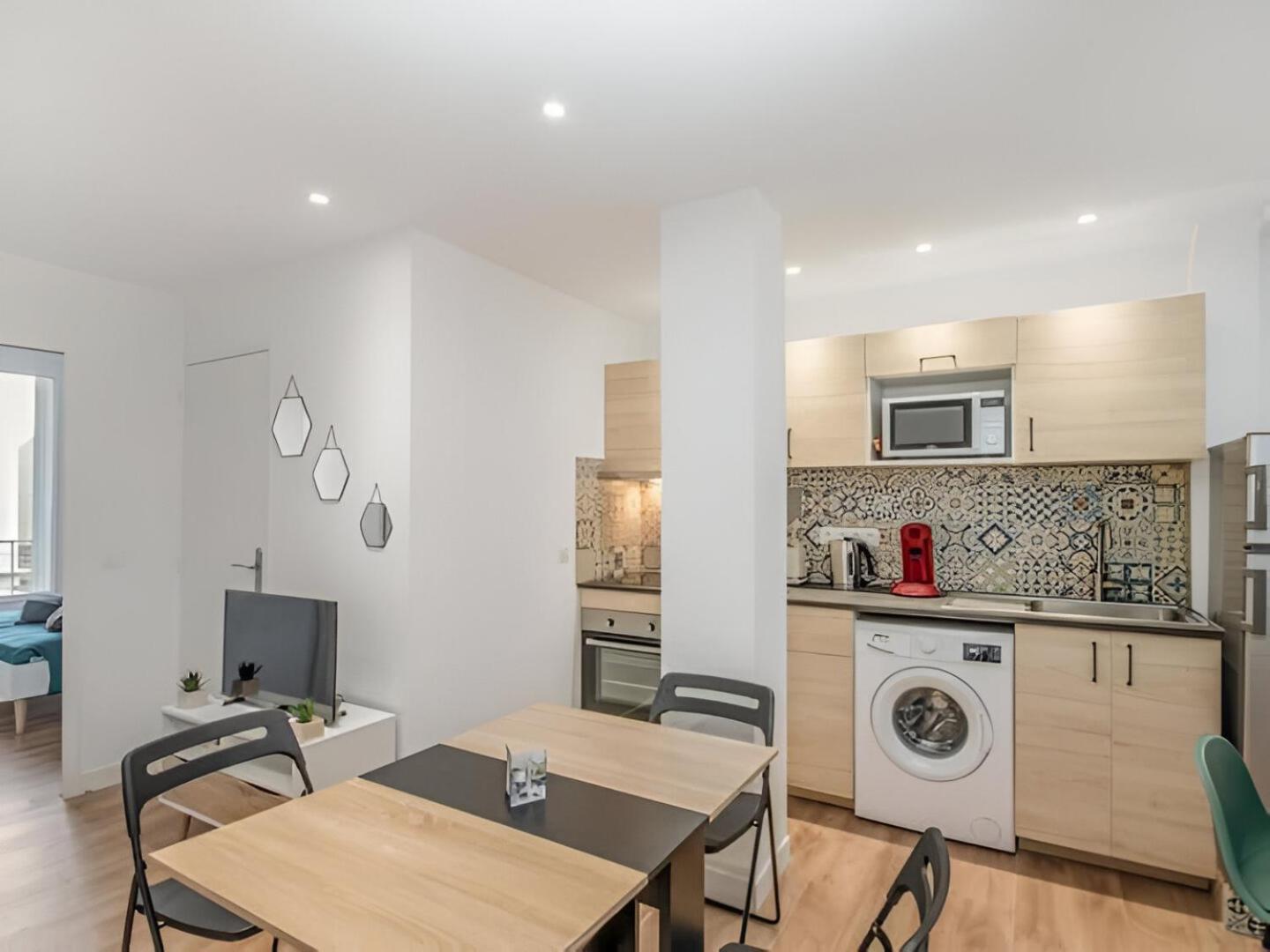 Le Refuge Urbain - Port A 2 Pas & Animaux Acceptes Apartment Toulon Exterior photo