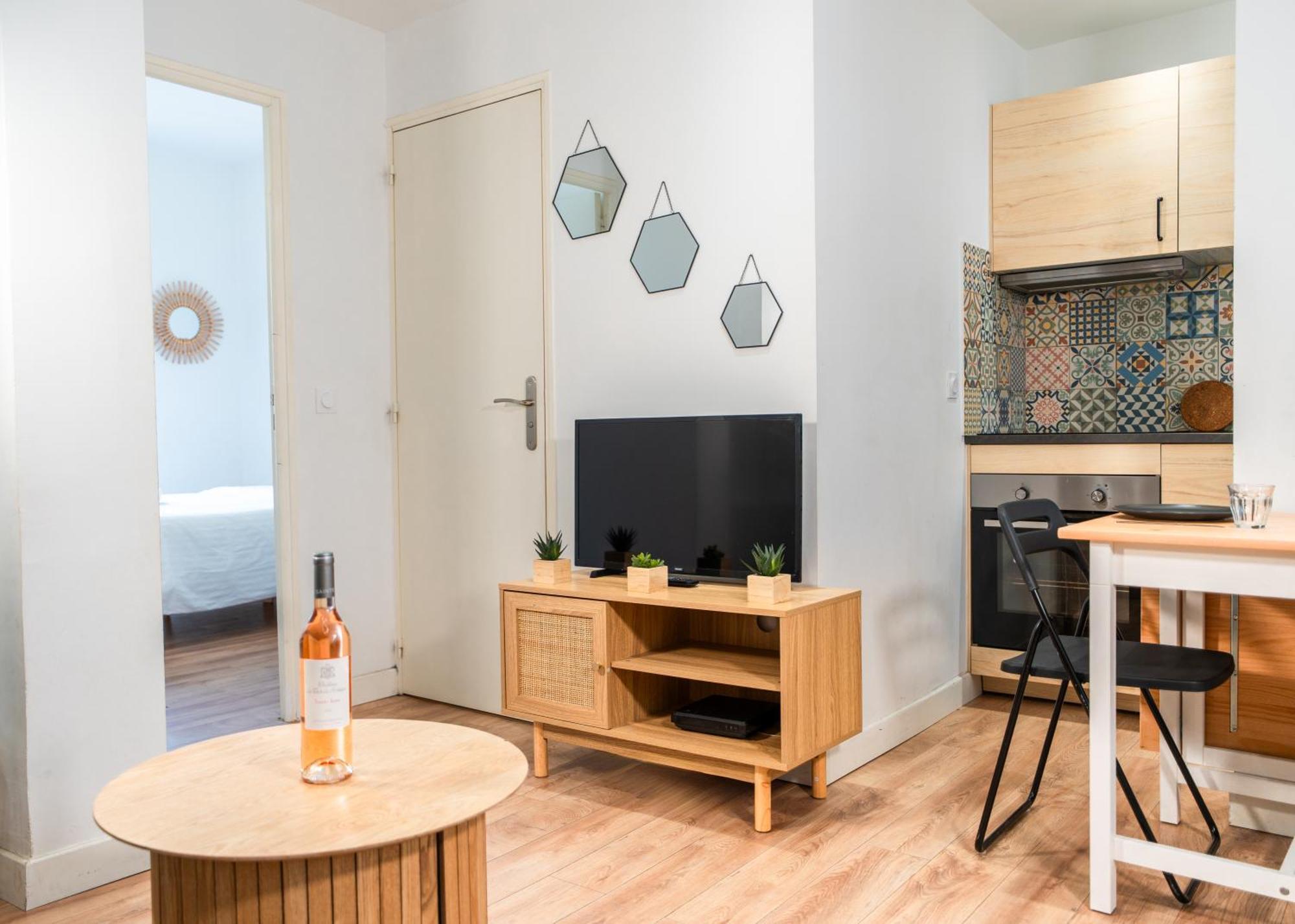 Le Refuge Urbain - Port A 2 Pas & Animaux Acceptes Apartment Toulon Exterior photo